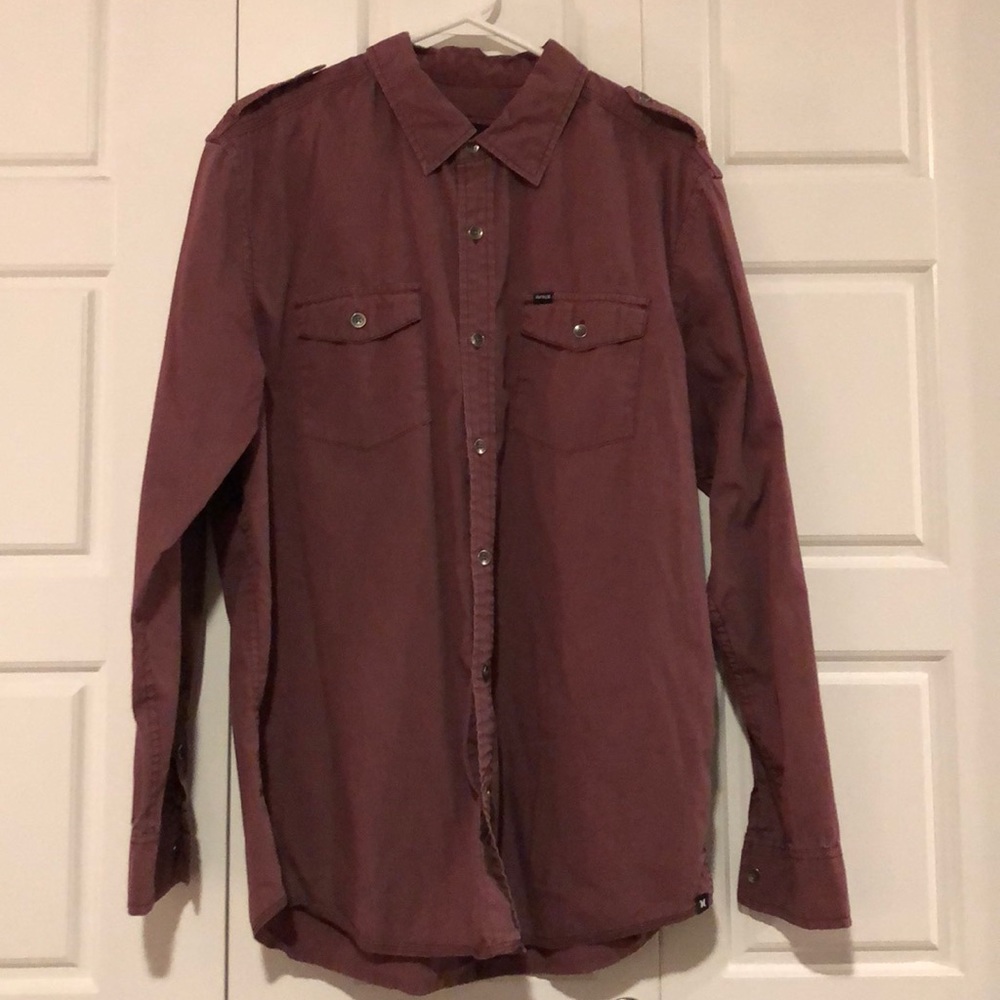 Men’s Hurley button down